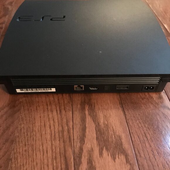 Sony PlayStation 3 Slim 320GB Console Bundle Tested - Picture 3 of 6